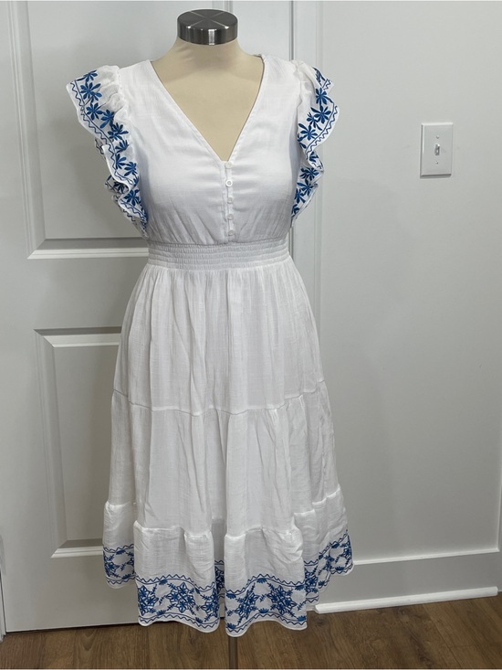J Gee Dresses & Skirts - White Midi Dress with Blue Embroidered Trim